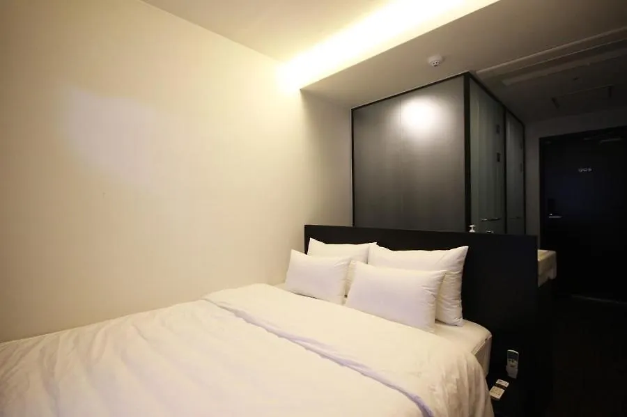 Mini Hotel May Nampo Busan 2*,  South Korea