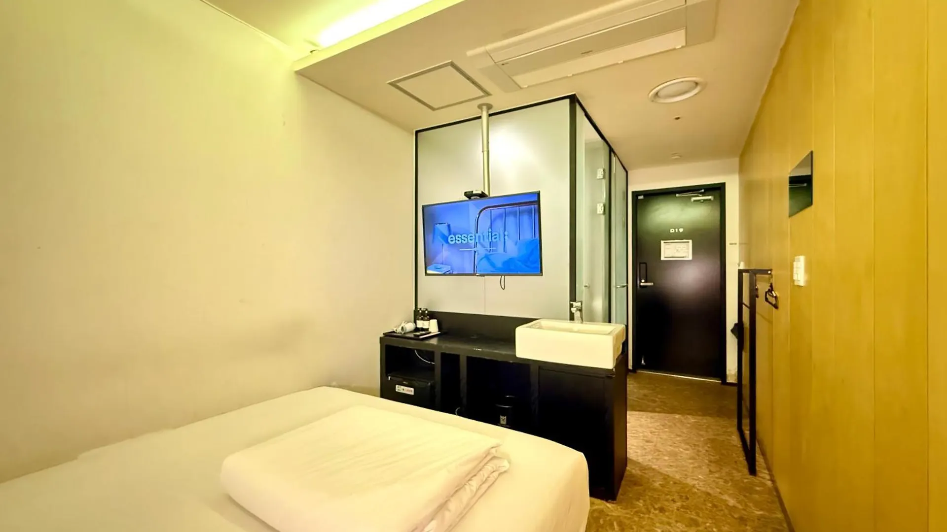 **  Mini Hotel May Nampo Busan South Korea